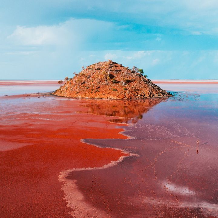 #Australia 
Jezioro Ballard to słone jezioro w Zachodniej Australii, które można odwiedzić samod