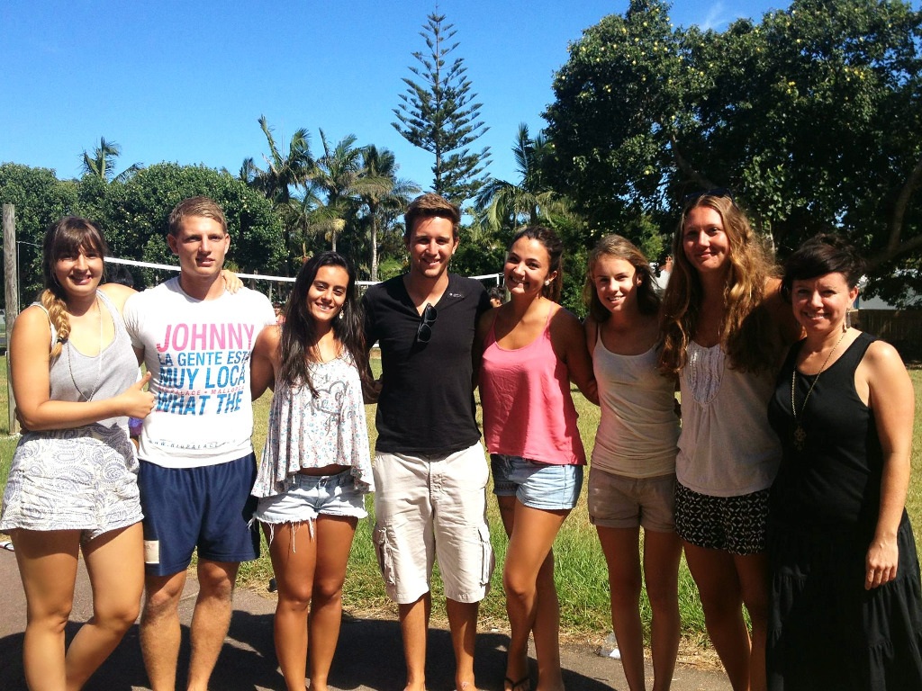 58b324dd49__Lexis photo of students Noosa.jpg