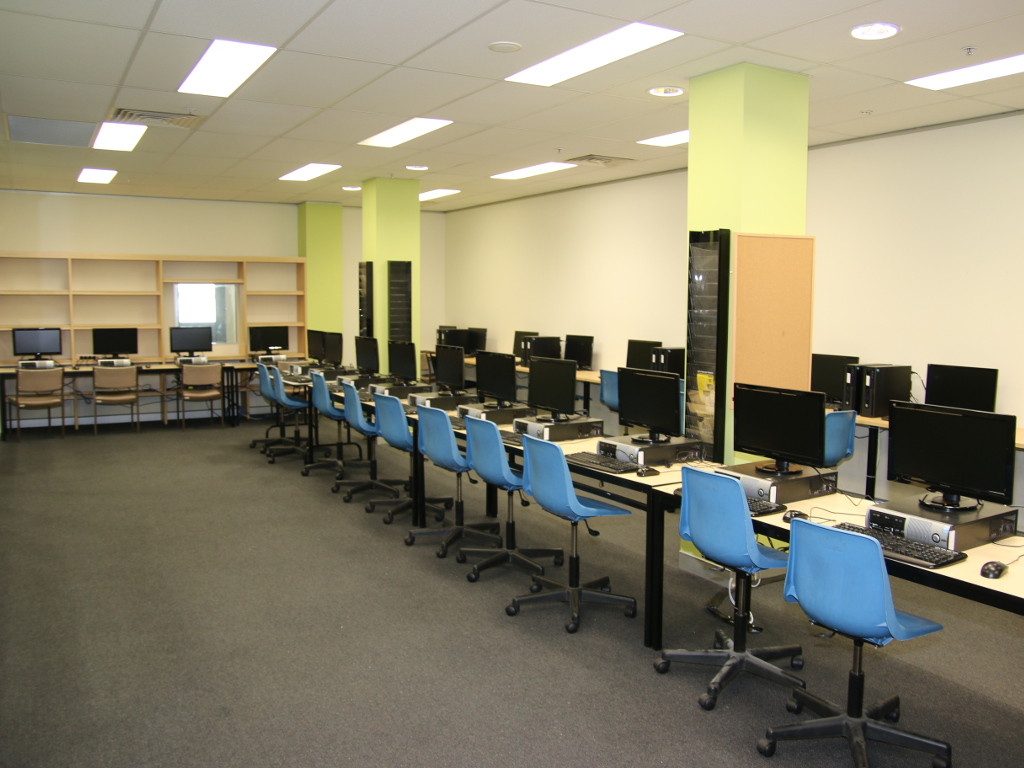 58b1531e7a__Computer Room.JPG