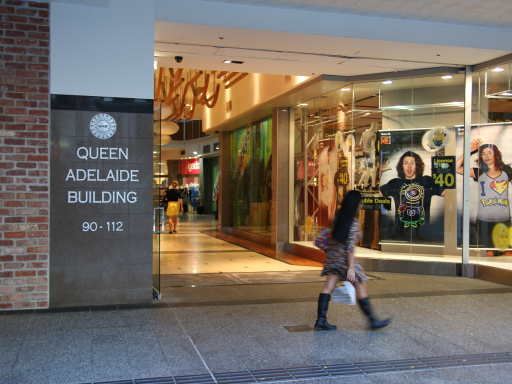 58b1531e7b__Entrance, 90-112 Queen St..JPG